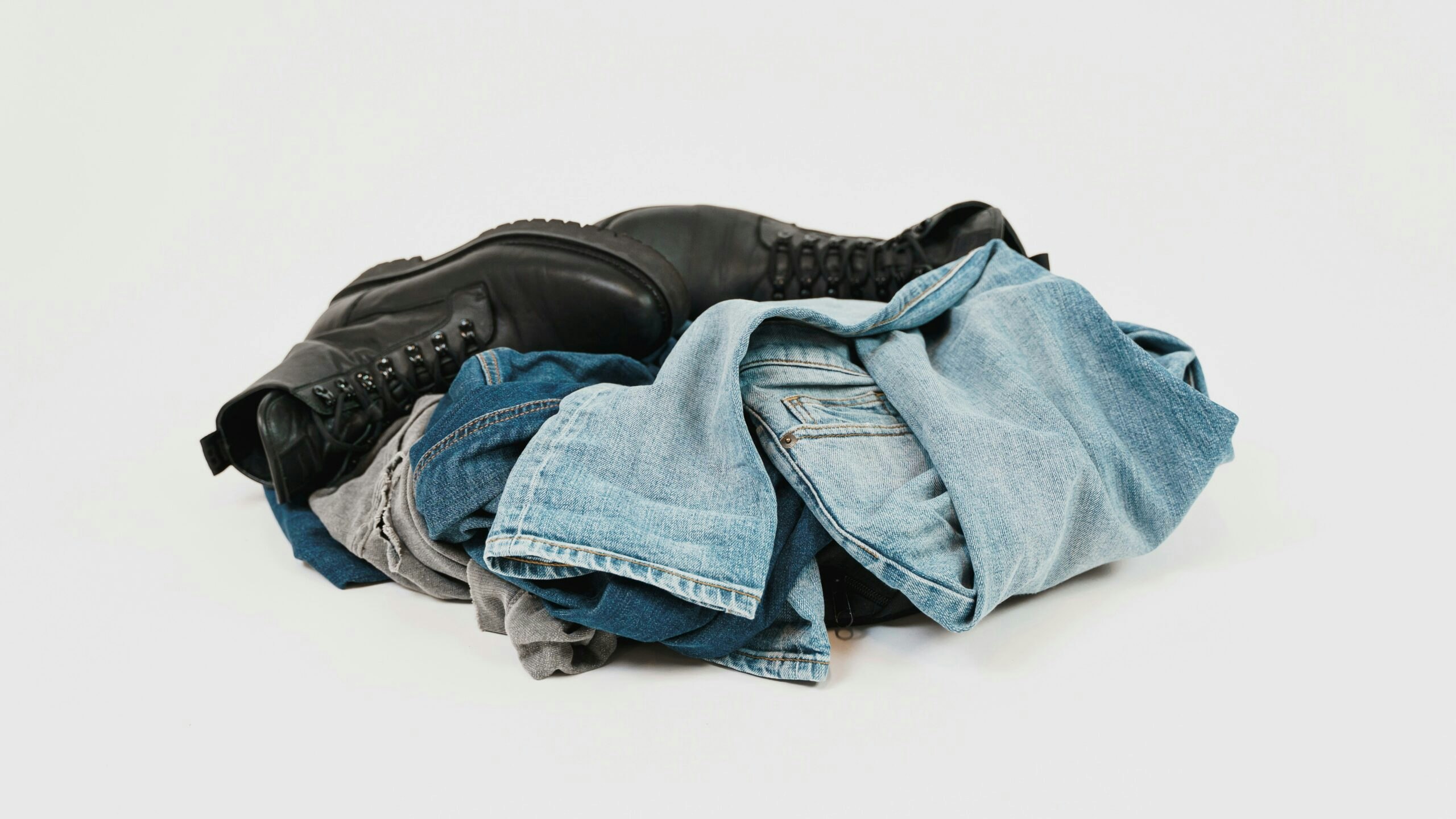 mika-baumeister-e04svPoeoFk-unsplash