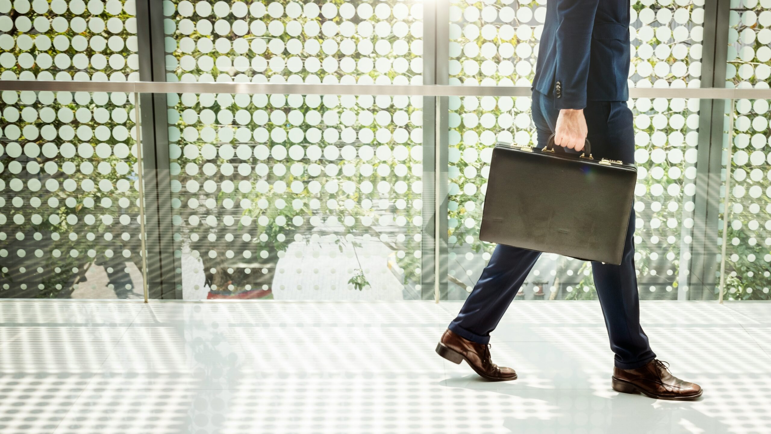 curated-lifestyle-8SYzPnD93b4-unsplash